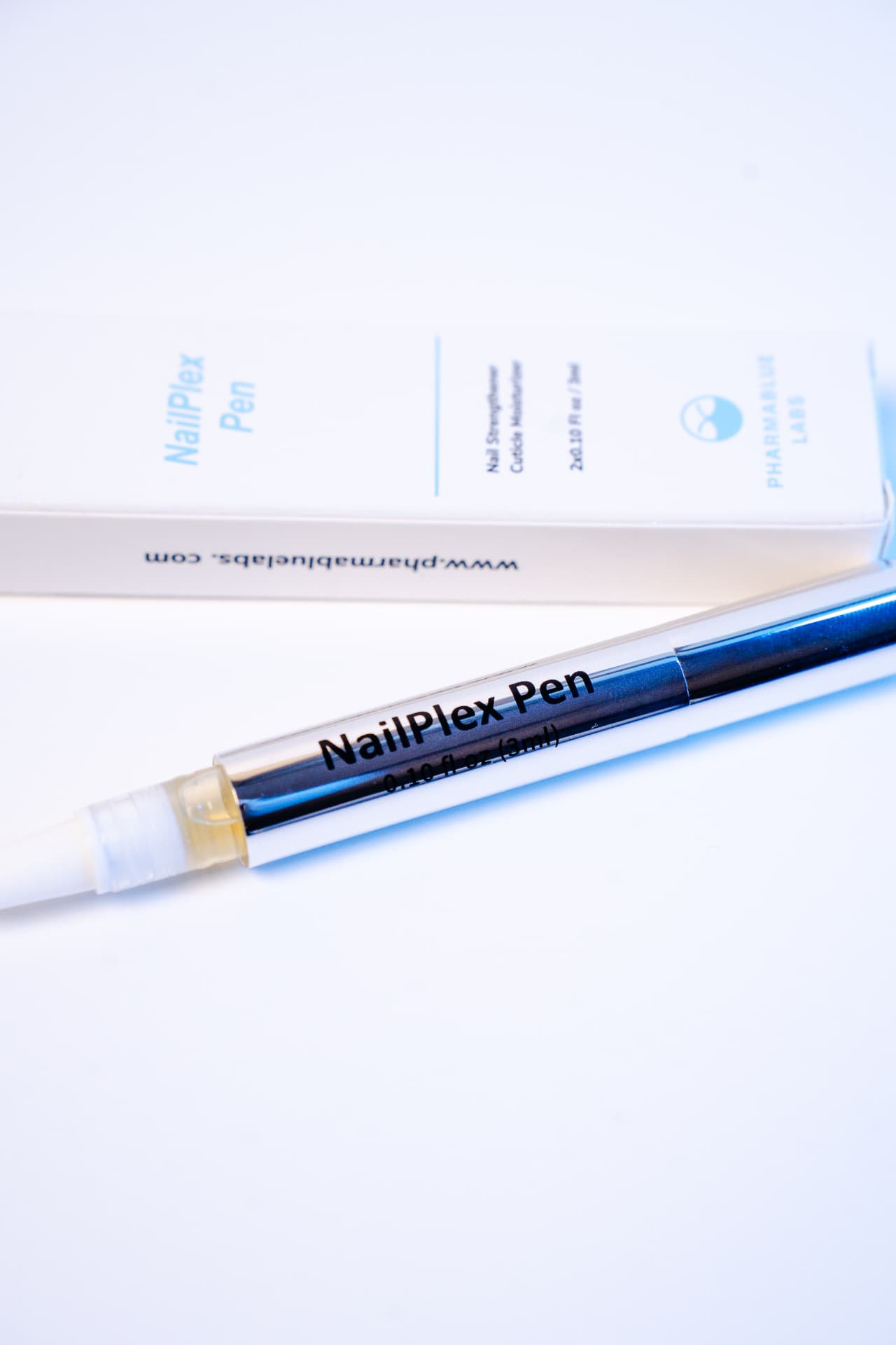 Nailplex Pen with its box